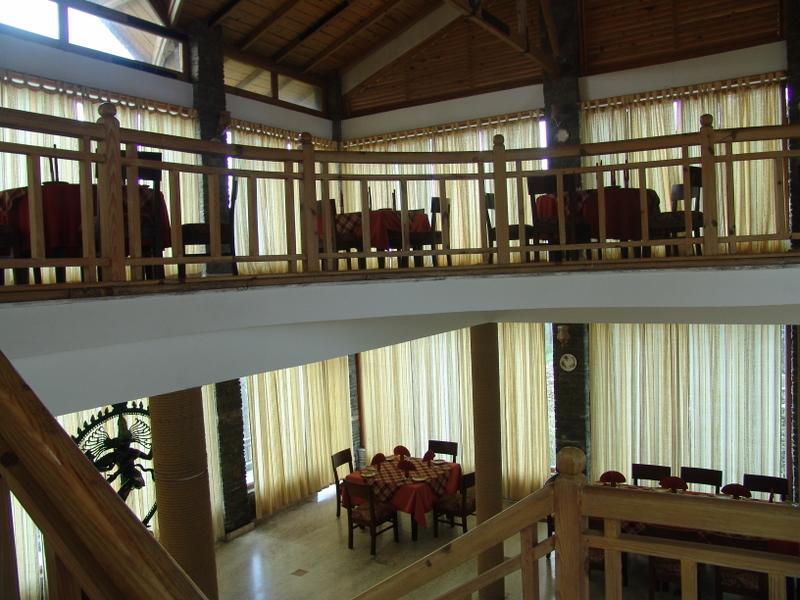 Отель Imperial Heights Алмора Экстерьер фото